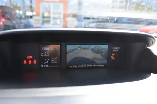 Valkoinen Farmari, Subaru Forester – ILM-832