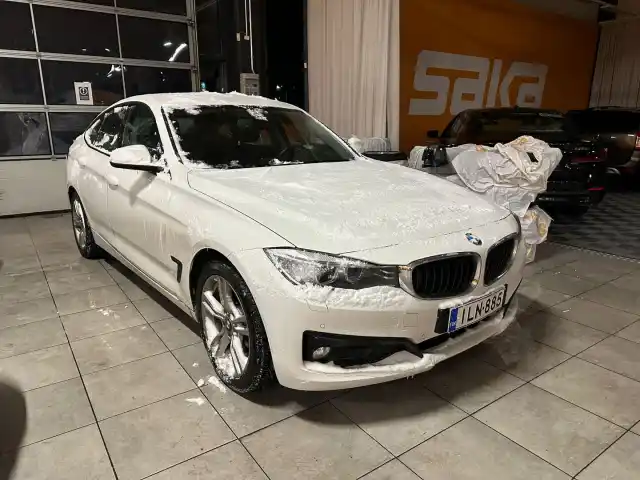 Valkoinen Sedan, BMW 320 Gran Turismo – ILN-885