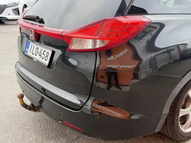 Musta Farmari, Honda Civic – ILO-458