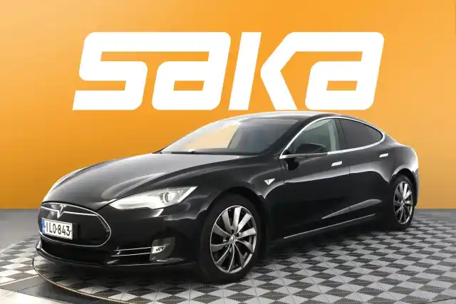 Musta Viistoperä, Tesla Model S – ILO-843