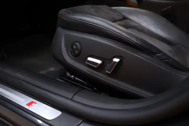 Harmaa Viistoperä, Audi A5 – ILP-722