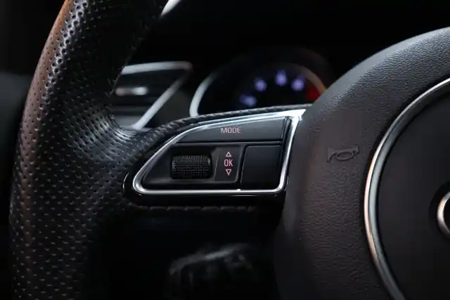 Harmaa Viistoperä, Audi A5 – ILP-722