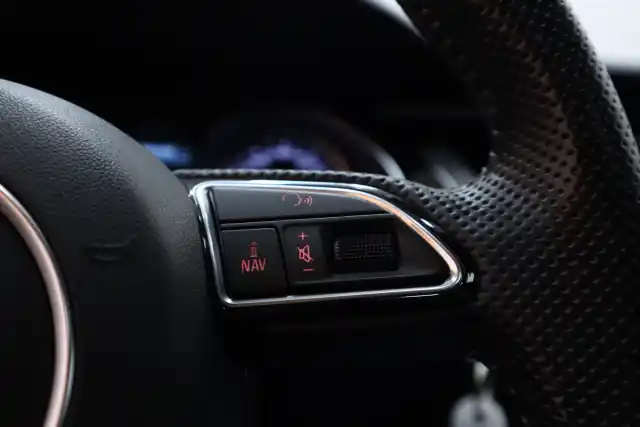 Harmaa Viistoperä, Audi A5 – ILP-722