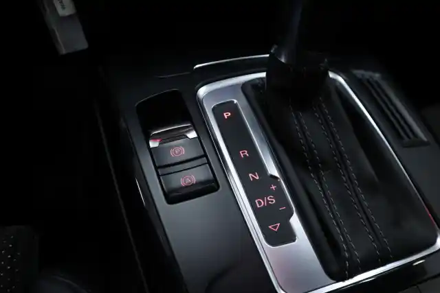 Harmaa Viistoperä, Audi A5 – ILP-722