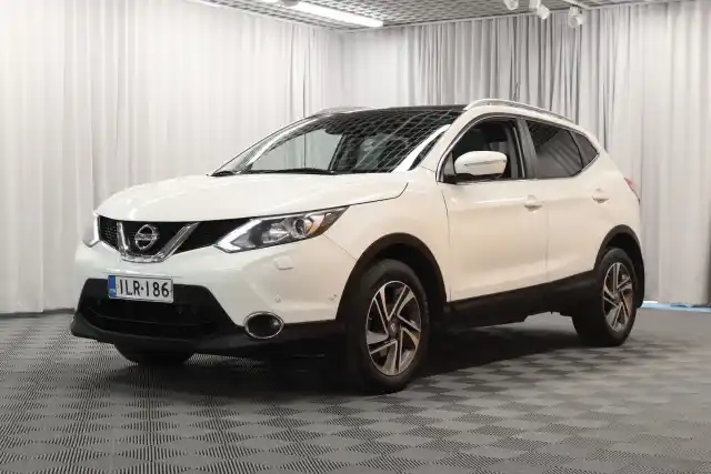 Valkoinen Maastoauto, Nissan Qashqai – ILR-186