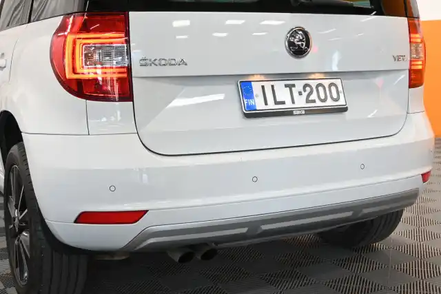 Valkoinen Maastoauto, Skoda Yeti – ILT-200