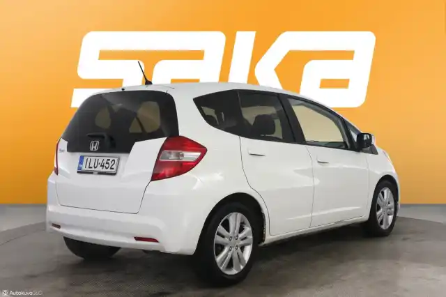 Valkoinen Viistoperä, Honda Jazz – ILU-452