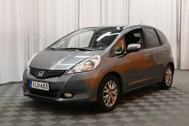 Harmaa Viistoperä, Honda Jazz – ILU-453