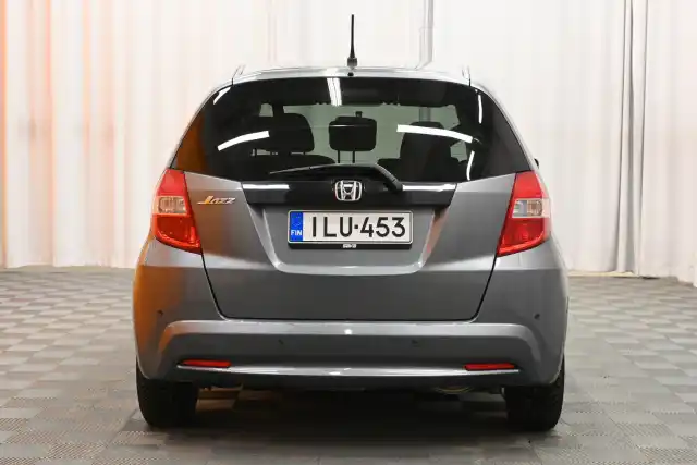 Harmaa Viistoperä, Honda Jazz – ILU-453