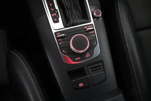 Valkoinen Sedan, Audi A3 – ILV-287