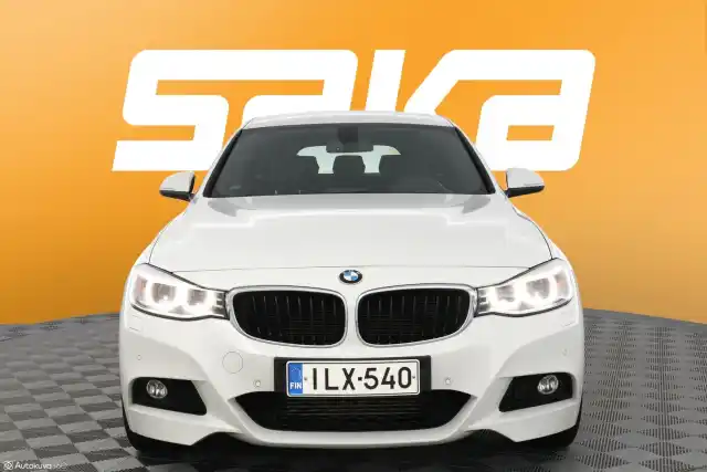 Valkoinen Sedan, BMW 320 Gran Turismo – ILX-540