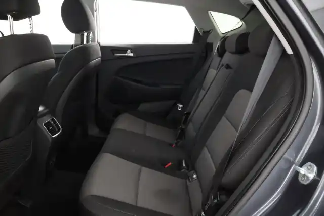Harmaa Maastoauto, Hyundai Tucson – ILX-914