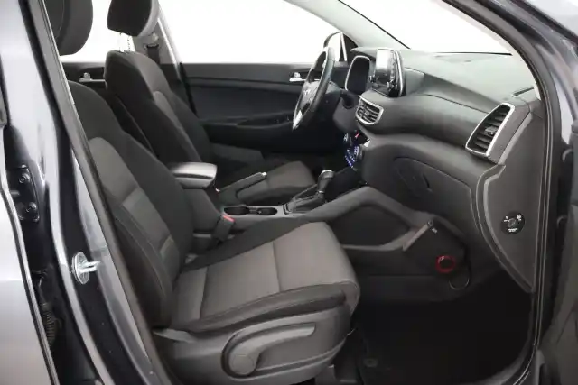 Harmaa Maastoauto, Hyundai Tucson – ILX-914