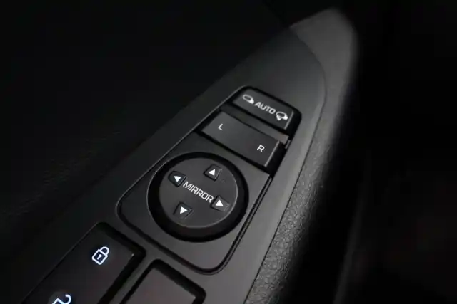 Harmaa Maastoauto, Hyundai Tucson – ILX-914