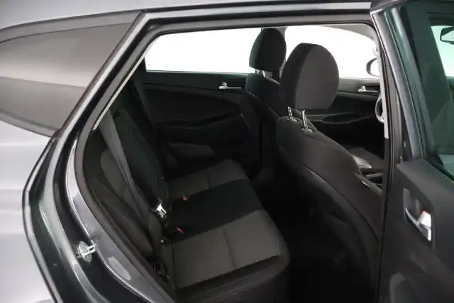 Harmaa Maastoauto, Hyundai Tucson – ILX-914