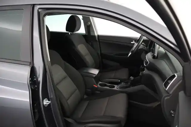 Harmaa Maastoauto, Hyundai Tucson – ILX-914
