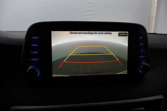 Harmaa Maastoauto, Hyundai Tucson – ILX-914