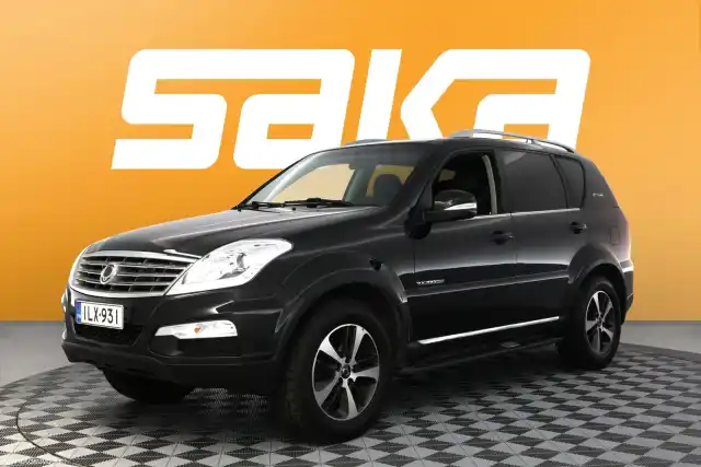 Musta Maastoauto, SsangYong Rexton – ILX-931