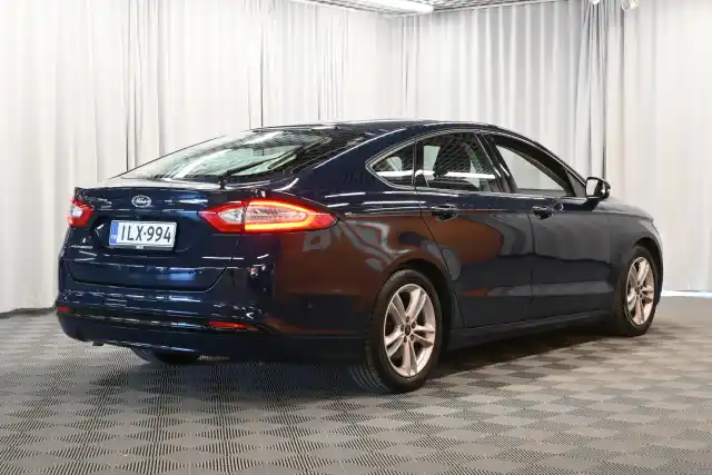 Sininen Viistoperä, Ford Mondeo – ILX-994