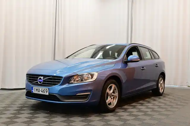 Sininen Farmari, Volvo V60 – IMA-469