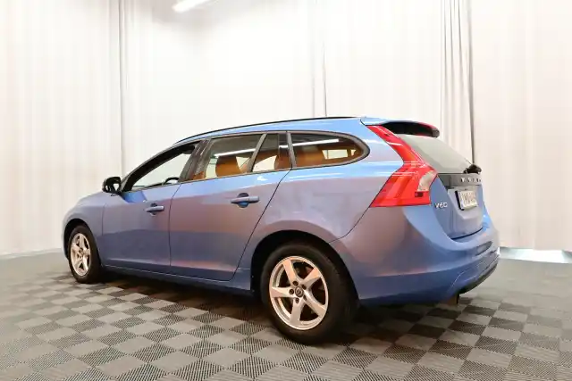 Sininen Farmari, Volvo V60 – IMA-469