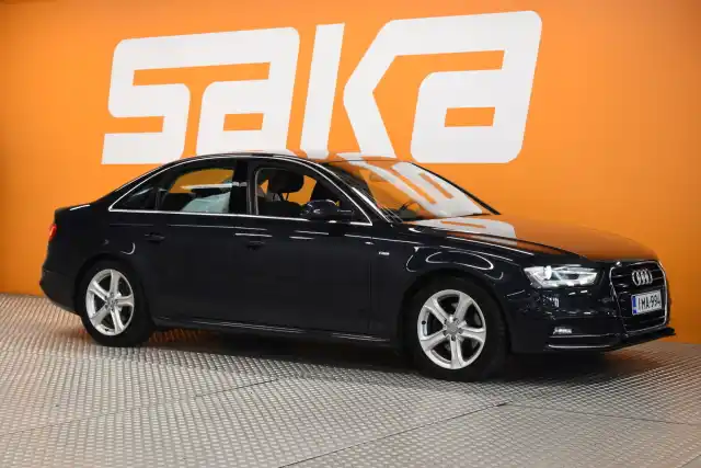 Sininen Sedan, Audi A4 – IMA-994
