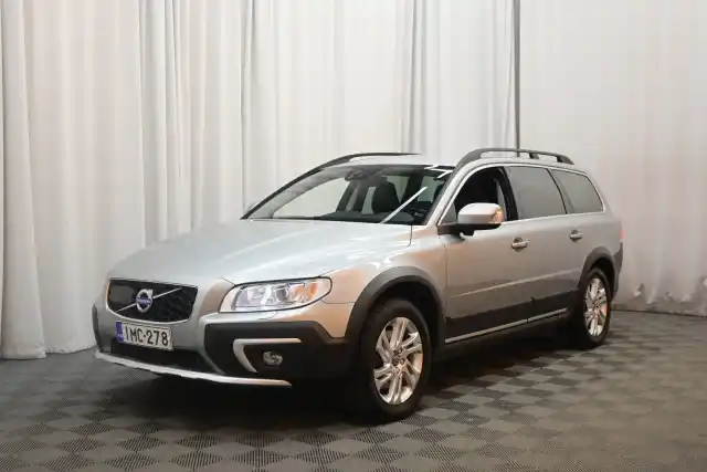 Harmaa Farmari, Volvo XC70 – IMC-278