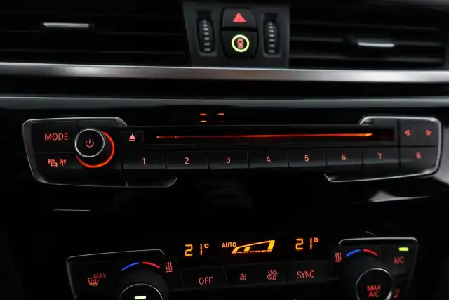 Musta Maastoauto, BMW X1 – IMJ-502