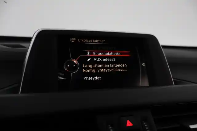 Musta Maastoauto, BMW X1 – IMJ-502
