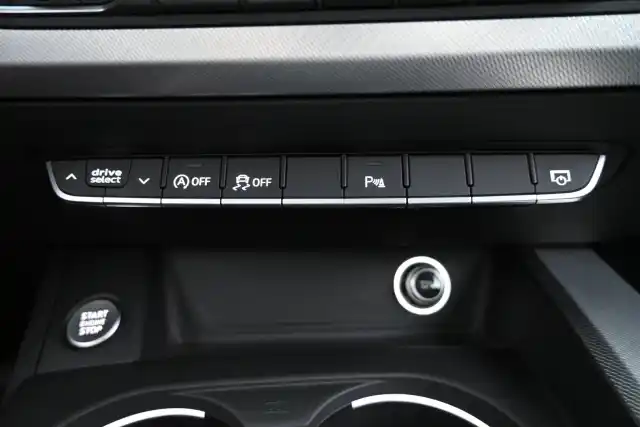 Hopea Sedan, Audi A4 – IMM-363