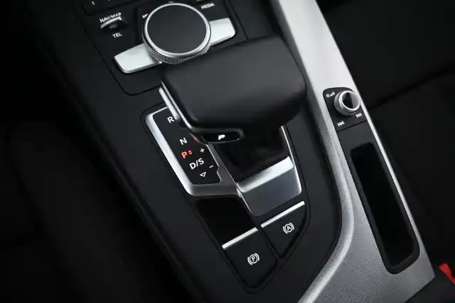Hopea Sedan, Audi A4 – IMM-363
