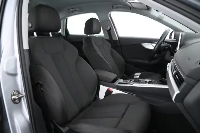 Hopea Sedan, Audi A4 – IMM-363
