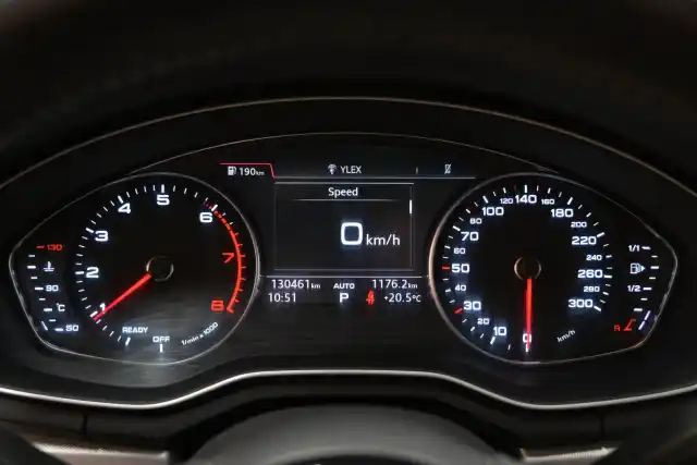 Valkoinen Sedan, Audi A4 – IMM-372
