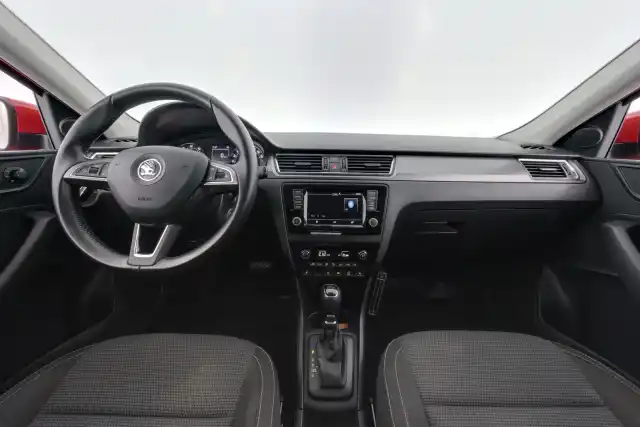 Punainen Viistoperä, Skoda Rapid – IMM-652