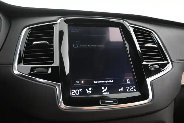Musta Maastoauto, Volvo XC90 – IMM-745