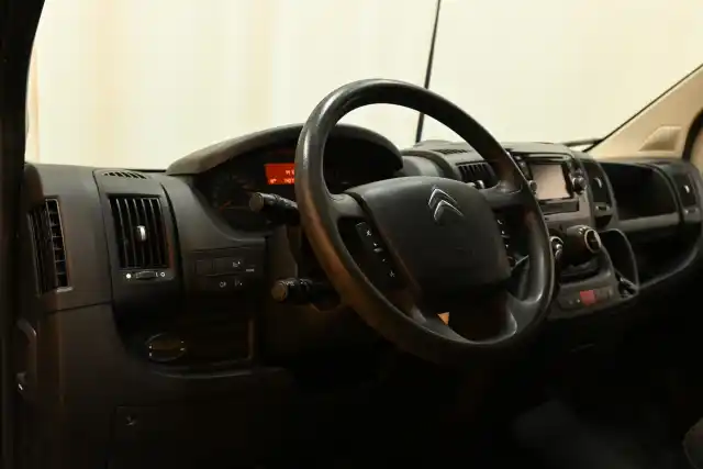 Harmaa Pakettiauto, Citroen Jumper – IMM-825