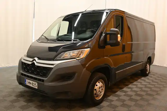 Harmaa Pakettiauto, Citroen Jumper – IMM-825