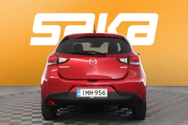 Punainen Viistoperä, Mazda 2 – IMN-956