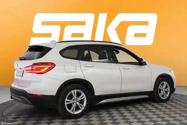 Valkoinen Maastoauto, BMW X1 – IMO-999