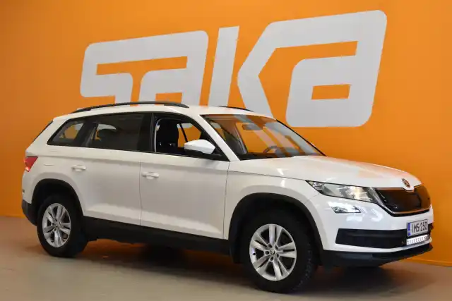 Valkoinen Maastoauto, Skoda Kodiaq – IMS-250