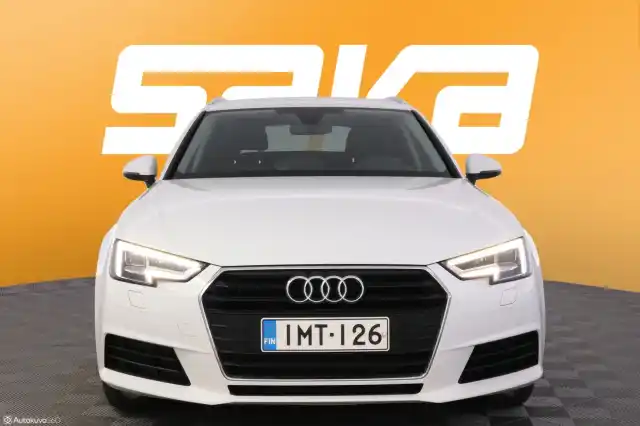 Valkoinen Farmari, Audi A4 – IMT-126
