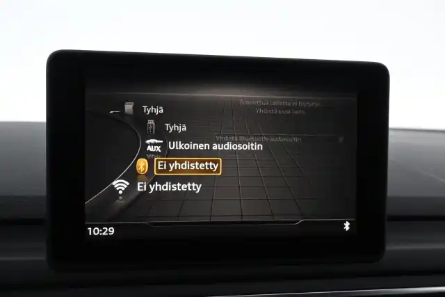 Valkoinen Farmari, Audi A4 – IMT-126