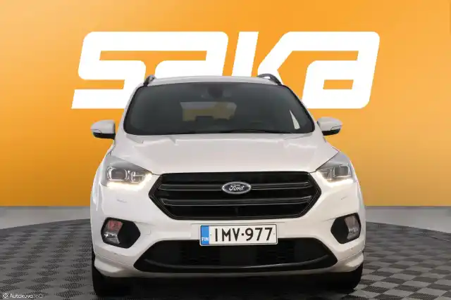 Valkoinen Maastoauto, Ford Kuga – IMV-977