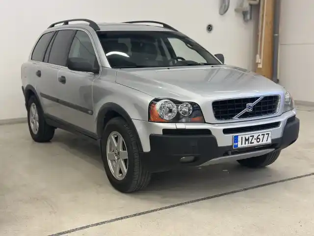 Hopea Henkilöauto, Volvo XC90 – IMZ-677