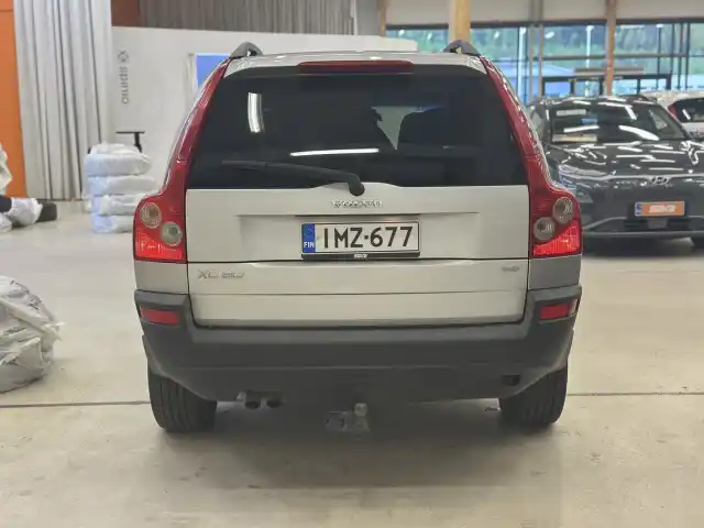 Hopea Henkilöauto, Volvo XC90 – IMZ-677