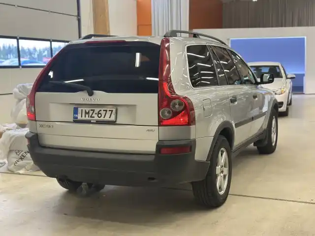 Hopea Henkilöauto, Volvo XC90 – IMZ-677