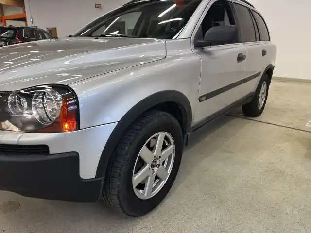 Hopea Henkilöauto, Volvo XC90 – IMZ-677