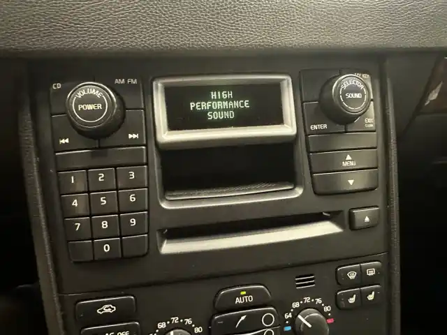 Hopea Henkilöauto, Volvo XC90 – IMZ-677