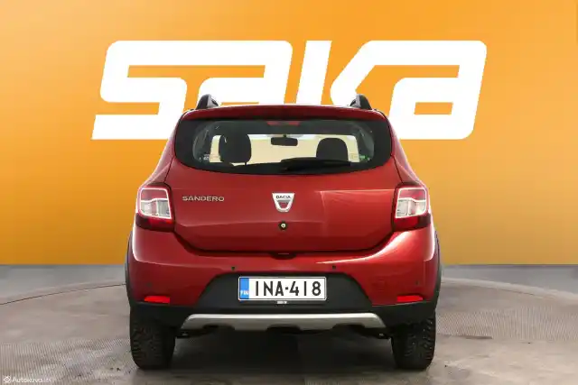 Punainen Viistoperä, Dacia Sandero – INA-418