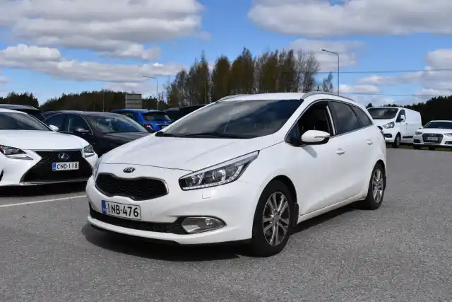 Valkoinen Farmari, Kia cee'd – INB-476
